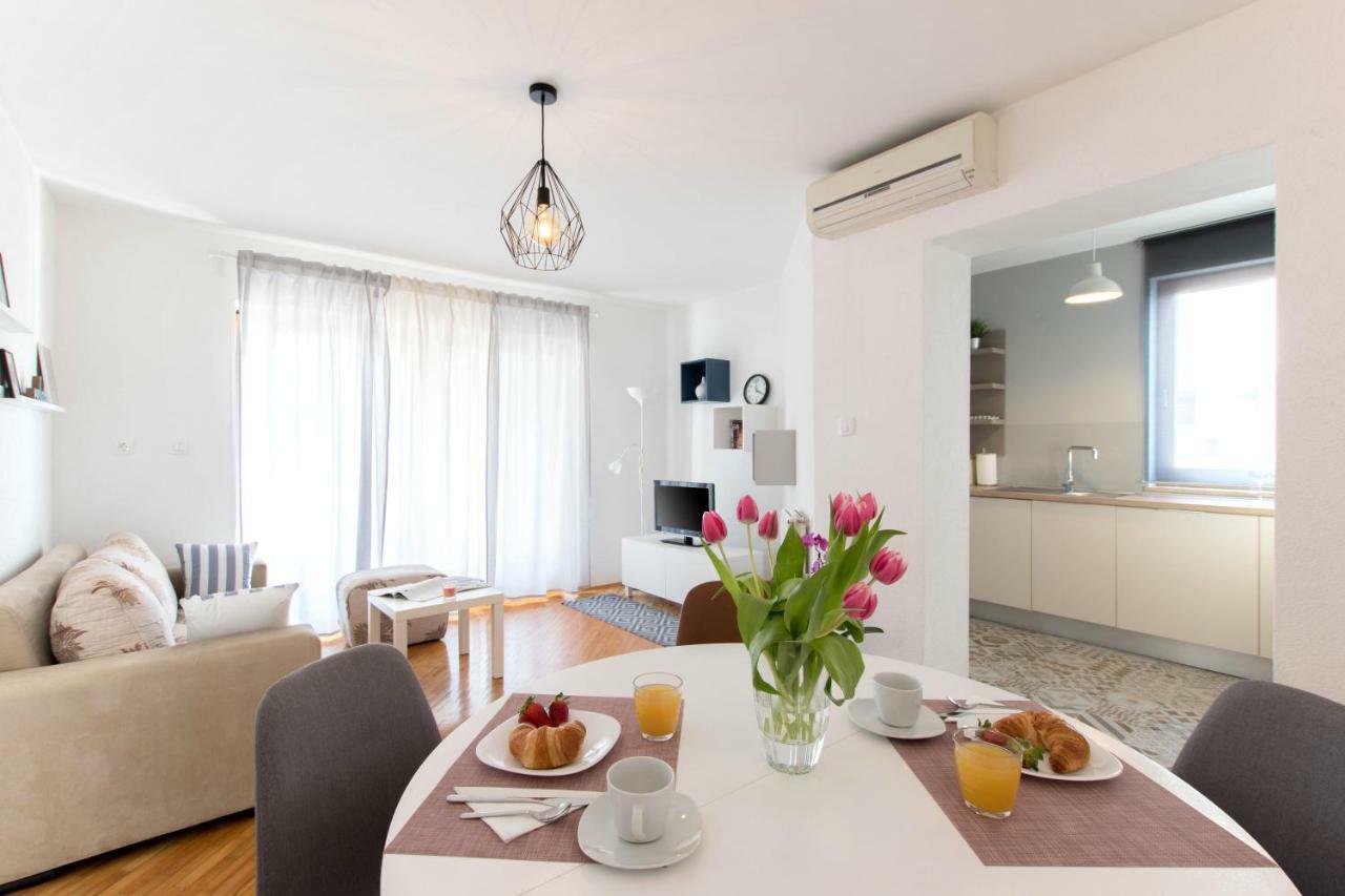 App Lov Apartment Умаг Екстериор снимка